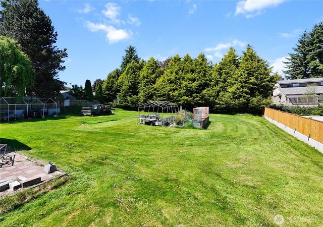 3704 Commercial Avenue, Anacortes, WA 98221