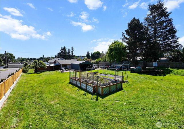 3704 Commercial Avenue, Anacortes, WA 98221