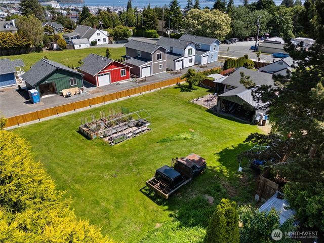 3704 Commercial Avenue, Anacortes, WA 98221