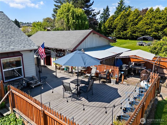 3704 Commercial Avenue, Anacortes, WA 98221