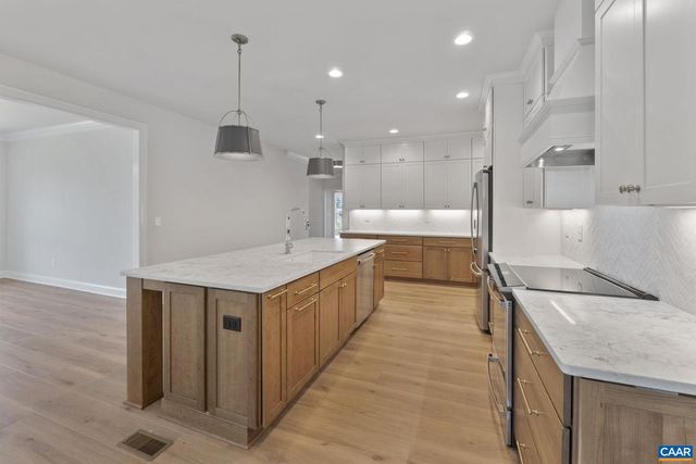 6131 WESTHALL DR, Crozet, VA 22932