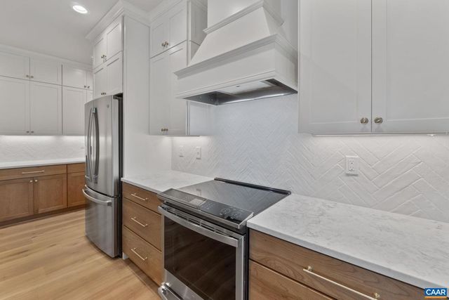 6131 WESTHALL DR, Crozet, VA 22932