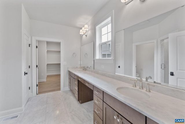 6131 WESTHALL DR, Crozet, VA 22932