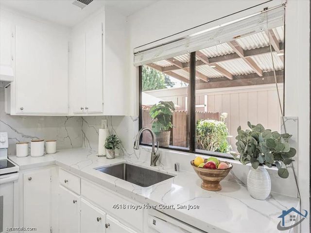 4618 Noyo River Court, San Jose, CA 95136