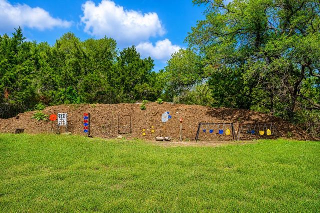 330 Live Oak Hills CT, San Marcos, TX 78666