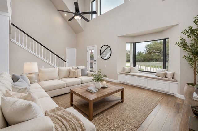 330 Live Oak Hills CT, San Marcos, TX 78666