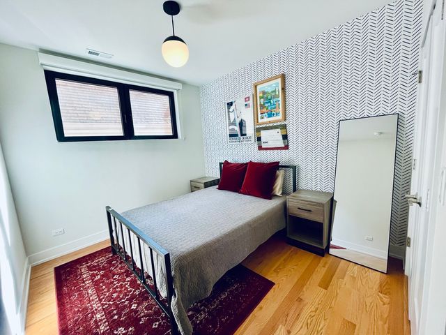3644 W Belmont Avenue 2, Chicago, IL 60618