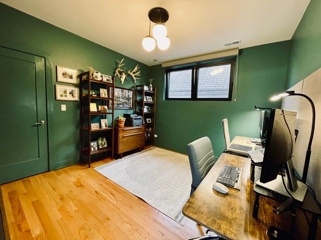 3644 W Belmont Avenue 2, Chicago, IL 60618
