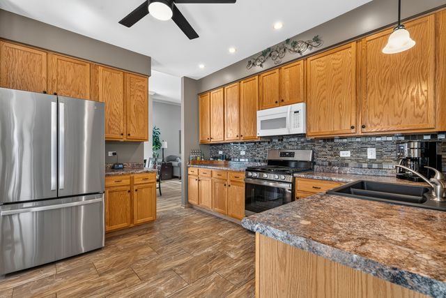 16542 Eastlake Parkway, Lockport, IL 60441