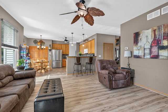 16542 Eastlake Parkway, Lockport, IL 60441