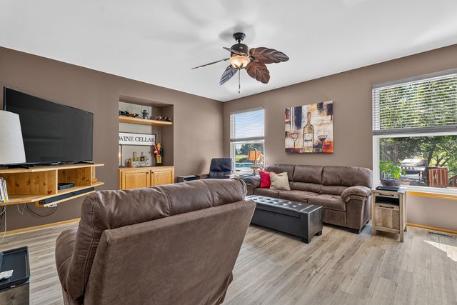 16542 Eastlake Parkway, Lockport, IL 60441