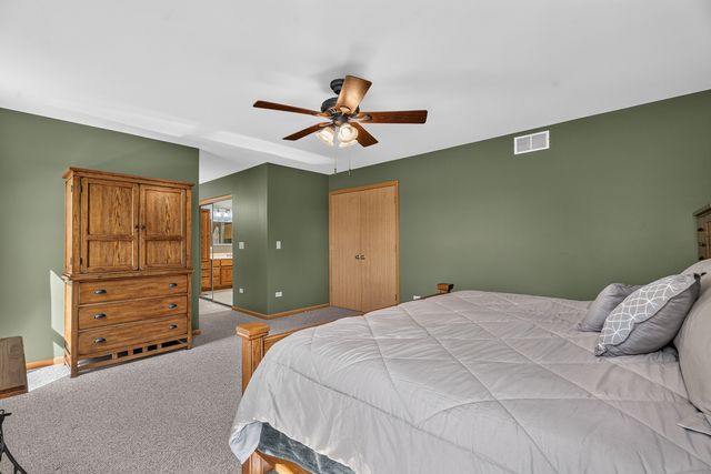 16542 Eastlake Parkway, Lockport, IL 60441