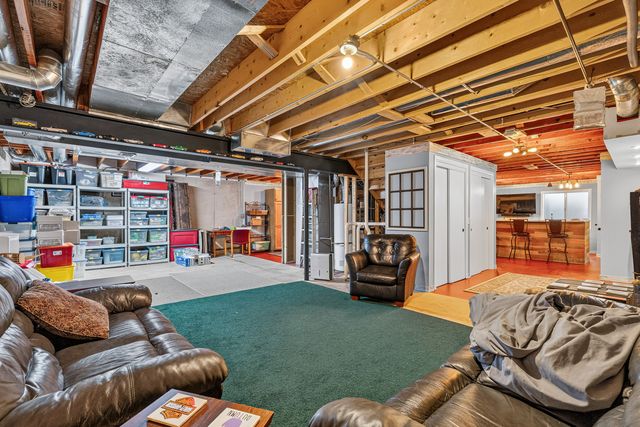16542 Eastlake Parkway, Lockport, IL 60441