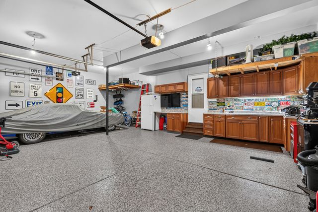 16542 Eastlake Parkway, Lockport, IL 60441