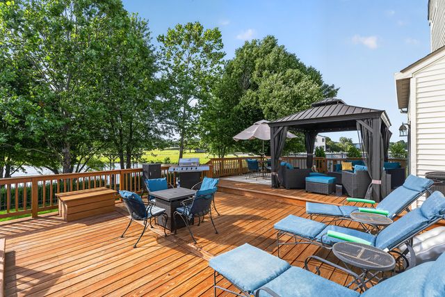 16542 Eastlake Parkway, Lockport, IL 60441