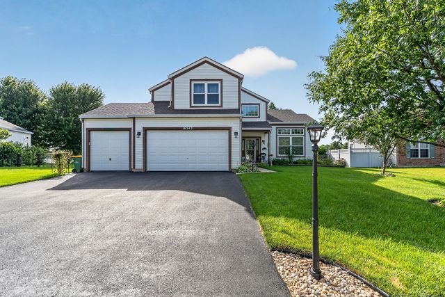16542 Eastlake Parkway, Lockport, IL 60441