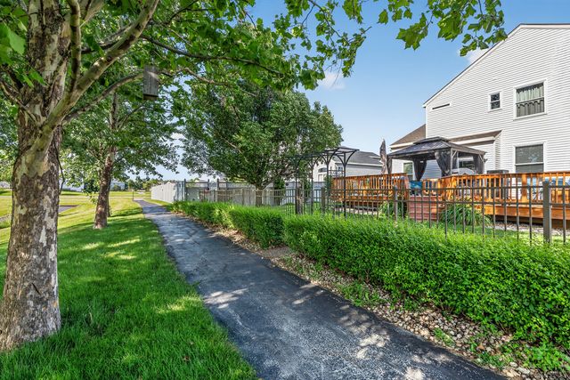 16542 Eastlake Parkway, Lockport, IL 60441