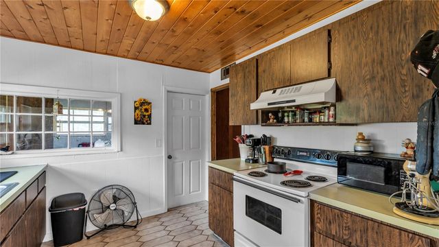 809 W CANAL STREET, Mulberry, FL 33860