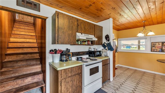 809 W CANAL STREET, Mulberry, FL 33860