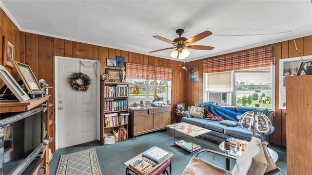 809 W CANAL STREET, Mulberry, FL 33860