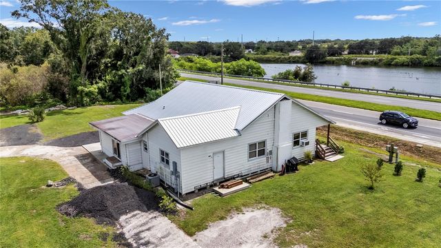 809 W CANAL STREET, Mulberry, FL 33860