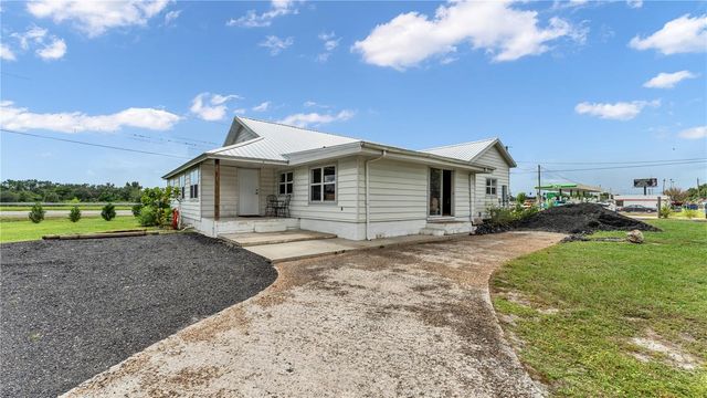 809 W CANAL STREET, Mulberry, FL 33860