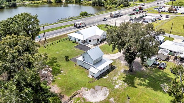 809 W CANAL STREET, Mulberry, FL 33860