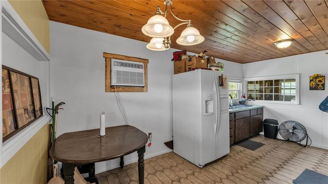 809 W CANAL STREET, Mulberry, FL 33860