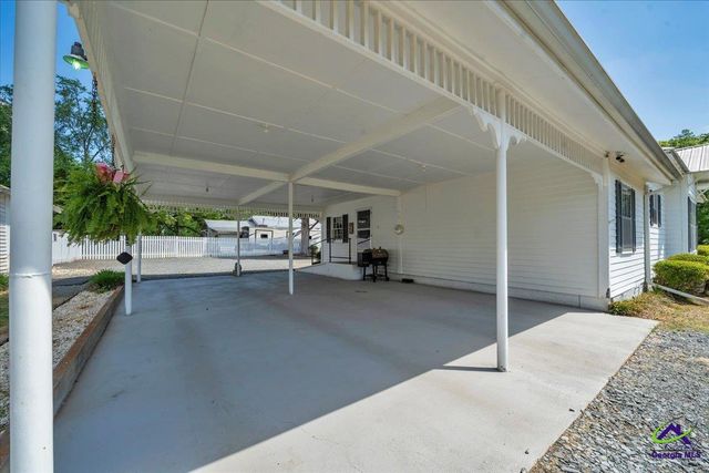 401 Josey Avenue, Byromville, GA 31007