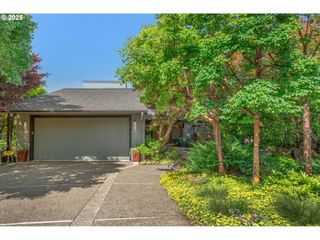955 Sw SUMMIT VIEW Dr, Portland, OR 97225