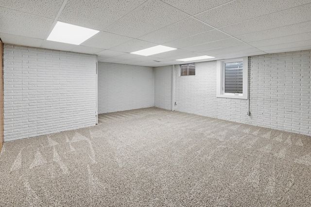 416 E 15th Street, Pella, IA 50219