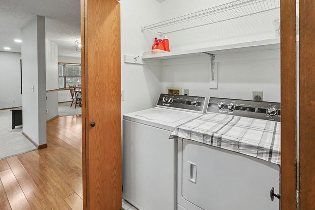 416 E 15th Street, Pella, IA 50219