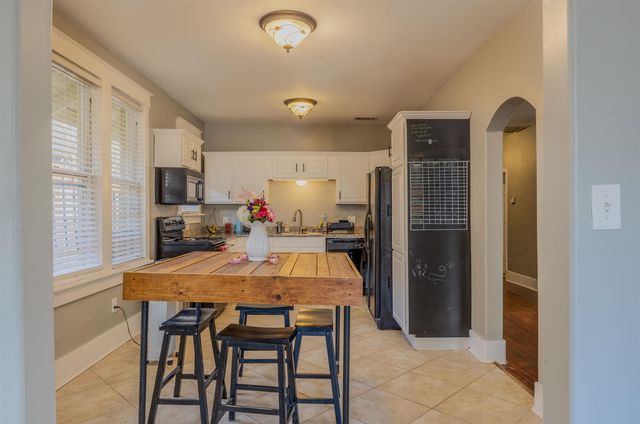 830 MAURY ST, Memphis, TN 38107