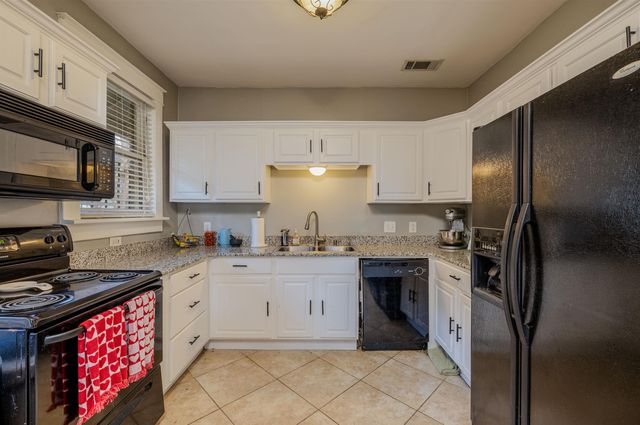 830 MAURY ST, Memphis, TN 38107