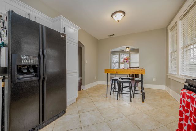 830 MAURY ST, Memphis, TN 38107