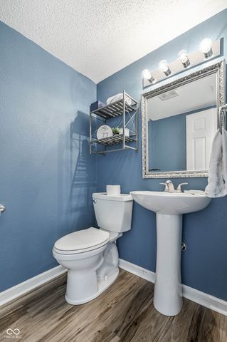 237 Broadmoor, Pittsboro, IN 46167