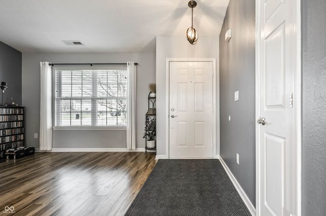 237 Broadmoor, Pittsboro, IN 46167