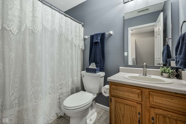 237 Broadmoor, Pittsboro, IN 46167