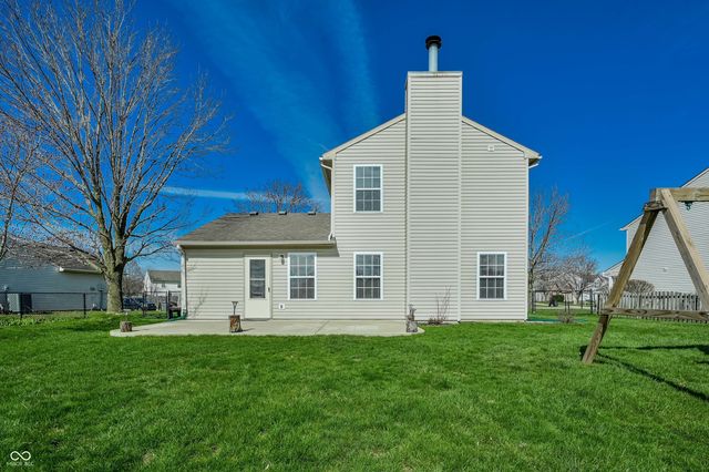 237 Broadmoor, Pittsboro, IN 46167