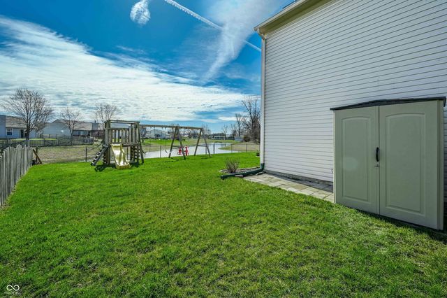 237 Broadmoor, Pittsboro, IN 46167