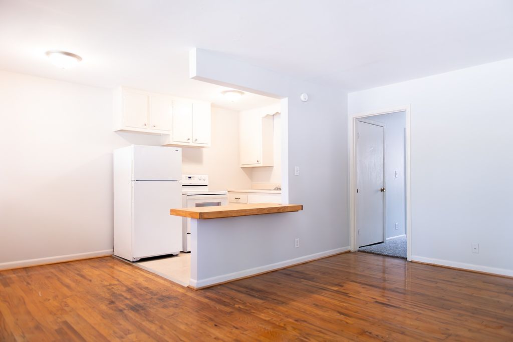 2540 Sharondale Dr Apt 3, Nashville, TN 37215