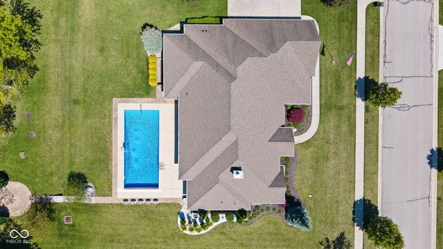 7806 Centerstone Court, Indianapolis, IN 46259