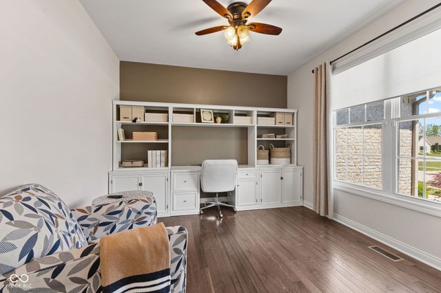 7806 Centerstone Court, Indianapolis, IN 46259