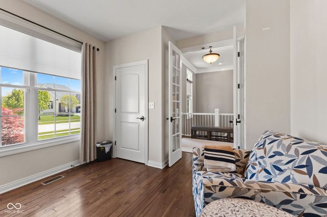 7806 Centerstone Court, Indianapolis, IN 46259