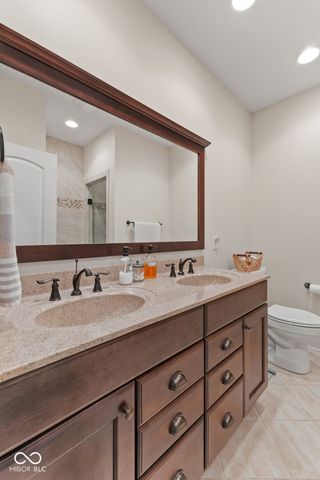 7806 Centerstone Court, Indianapolis, IN 46259