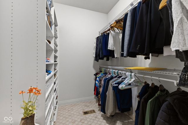 7806 Centerstone Court, Indianapolis, IN 46259