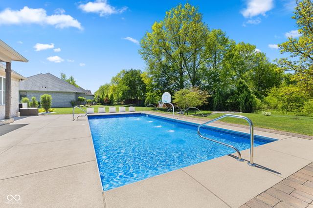 7806 Centerstone Court, Indianapolis, IN 46259