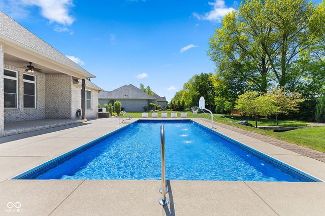 7806 Centerstone Court, Indianapolis, IN 46259