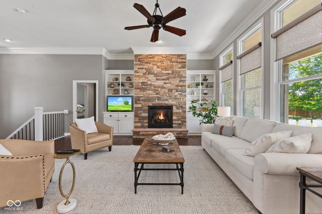7806 Centerstone Court, Indianapolis, IN 46259