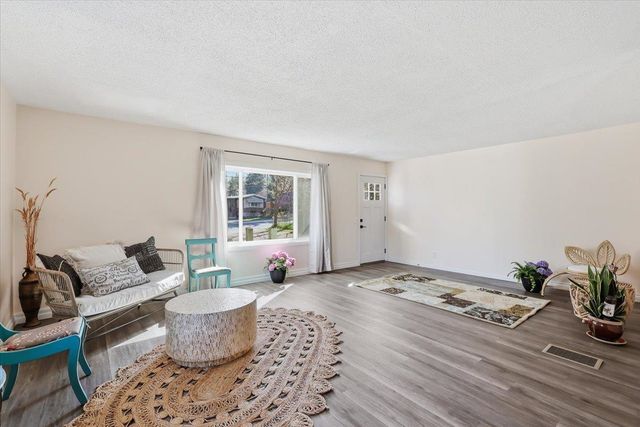 1920 W 23rd Ave, Spokane, WA 99224